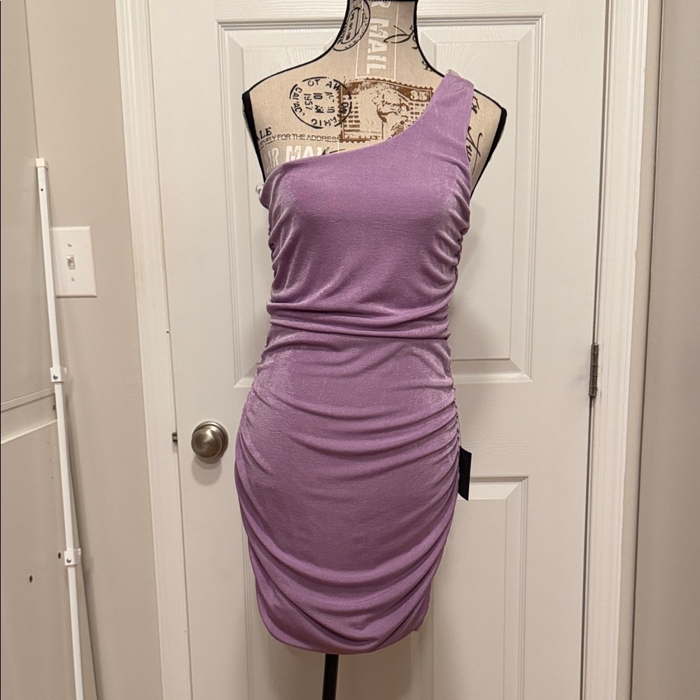LULUS BODYCON DRESS LARGE NWT LILAC